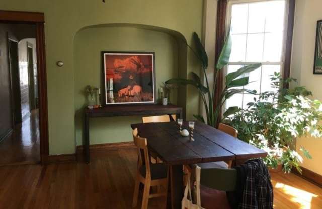 2513 North Spaulding Avenue photos photos