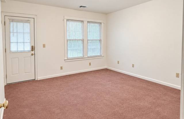 174 Jordan Avenue Gallery 4