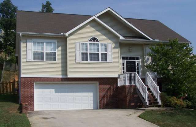 6663 Creekhead Drive Gallery 1