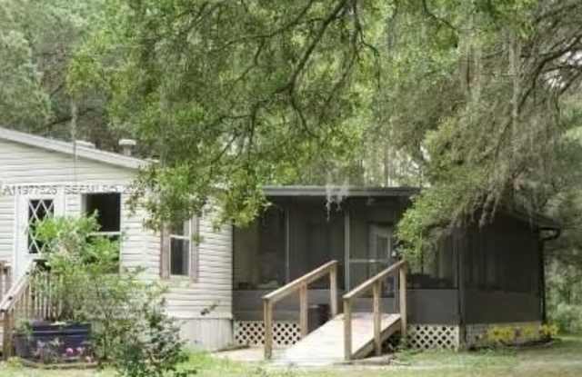 18950 SE 23rd PL - 18950 Southeast 23 Place, Levy County, FL 32668