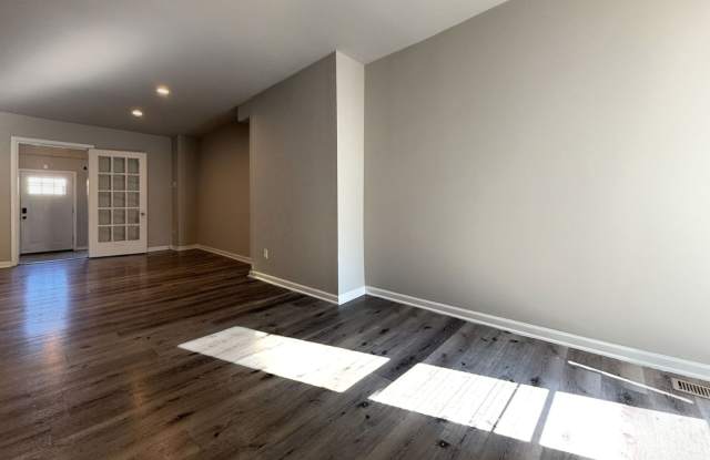 1308 S 54th St., 3 bedrooms, 1.5 bathrooms, Home Gallery 3