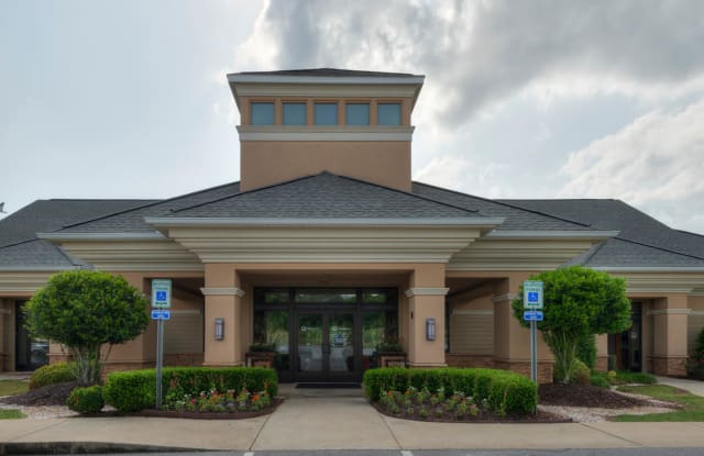 Yugo Auburn North - Student Housing Gallery 3