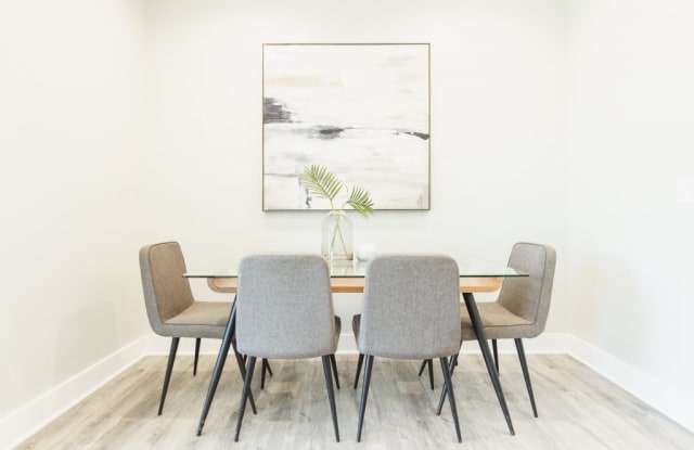 The 12 Twelve Gallery 3