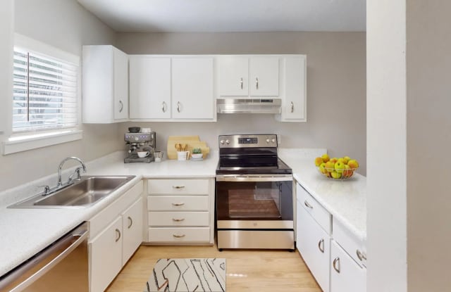 Brookwood Apartments photos photos