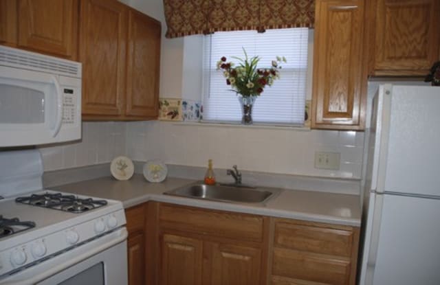 Cedar Glen Apartments photos photos
