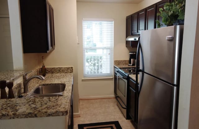 One Central Apartment Homes Gallery 3