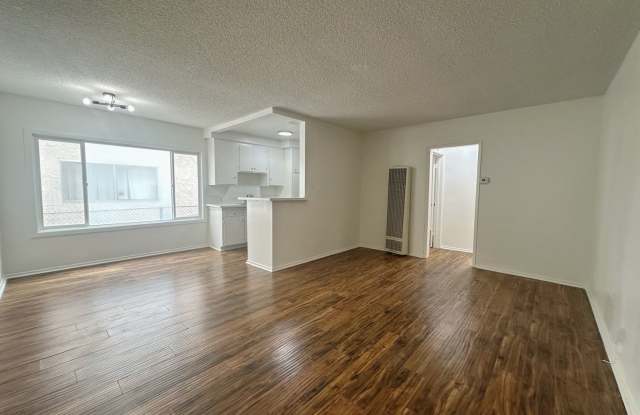 4061 McLaughlin Apartments photos photos