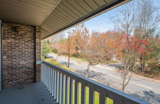 76 Greenville Highway - 1 Gallery 4