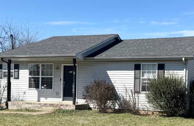 Newly Renovated Three Bedroom Close to Ft. Campbell photos photos