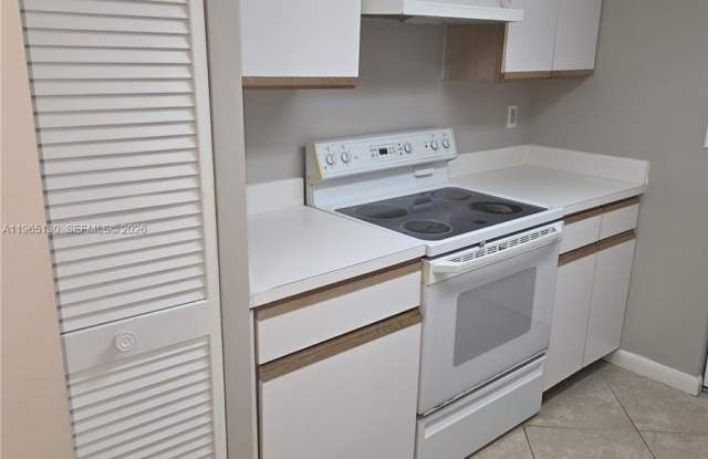 9755 Westview Dr photos photos