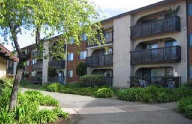 Large Updated 2 Bedroom Condo In Watsonville! photos photos