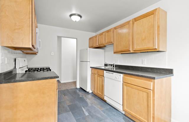 1671 Cook Gallery 3