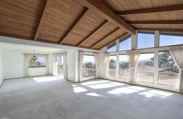 3815 Pinehill Gallery 3