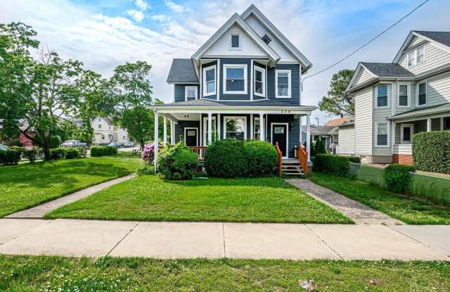 324 Main Street photos photos