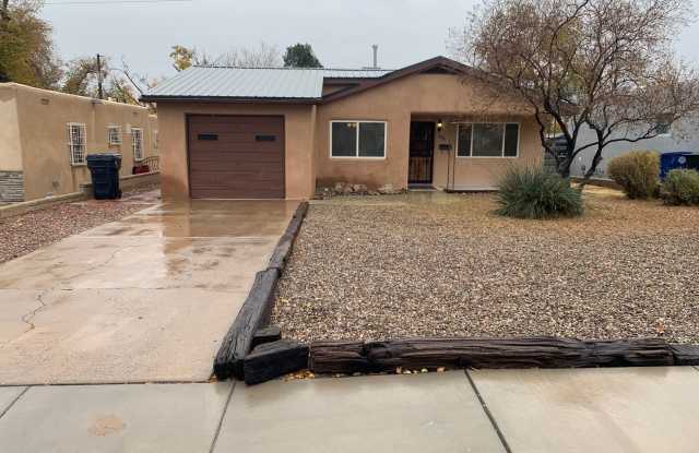 Single Family Home Close to UNM and Knob Hill - 1116 Vassar Drive Northeast, Albuquerque, NM 87106