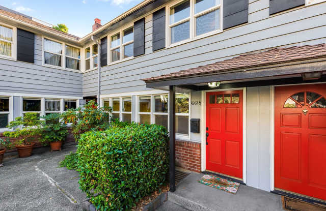 2 Bedroom Bright Mid-Century Retreat with Hardwood Floors & Private Patio Gallery 1