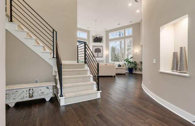 4602 Sandwich Court Gallery 3