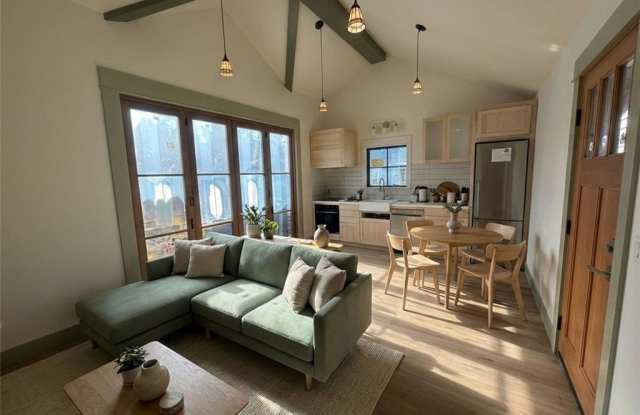 5409 Magnolia photos photos