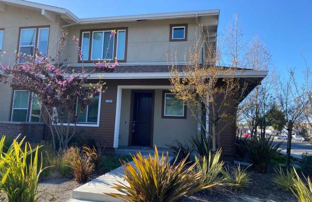 Available soon is the IDEAL TOWNHOUSE for your family in Mountain View - 2580 Alvin Street, Mountain View, CA 94043 Available soon is the IDEAL TOWNHOUSE for your family in Mountain View - 2580 Alvin Street, Mountain View, CA 94043