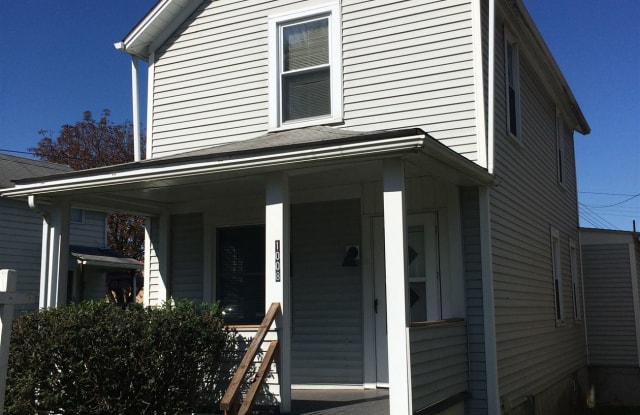 1008 Elm Street - 1008 Elm Street, Monaca, PA 15061
