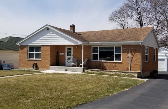 914 David Street - 914 David Street, Antioch, IL 60002