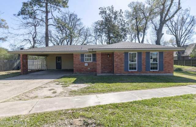 305 Youngsville Highway - 305 Youngsville Highway, Lafayette, LA 70508 305 Youngsville Highway - 305 Youngsville Highway, Lafayette, LA 70508