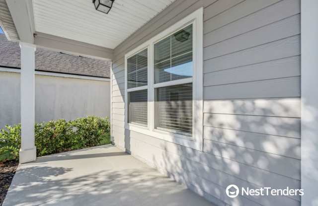 Like New in Fernandina's Village Walk! Gallery 4