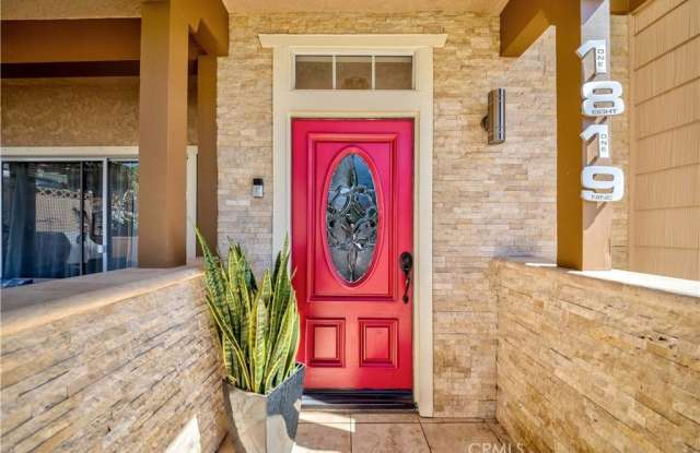 1819 Pullman Lane Gallery 3