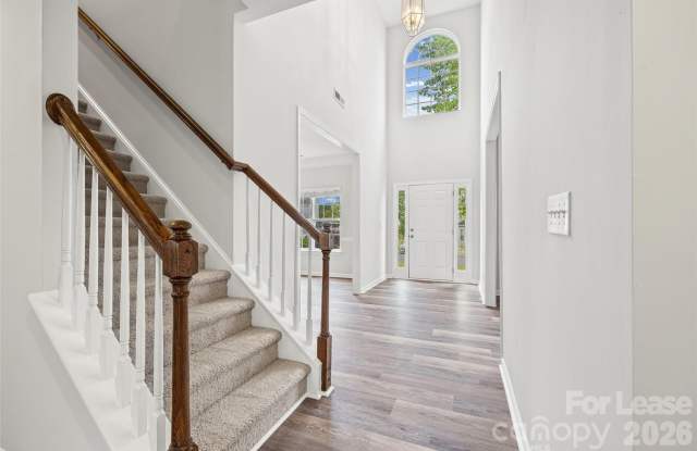 2704 Piersland Drive Gallery 3