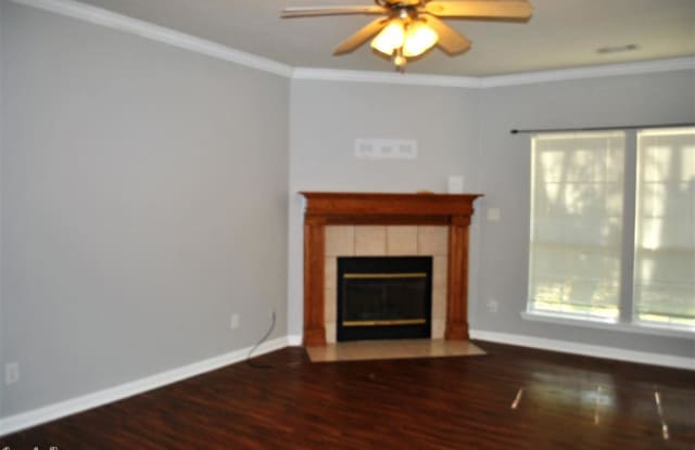 2909 Falcon Court Gallery 3