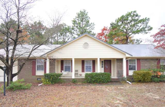 3 Bedroom, 2 Bathroom (Pets Considered) photos photos