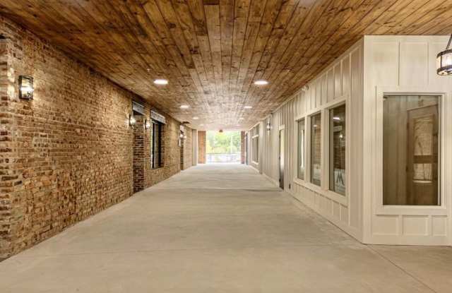 151 Main St photos photos