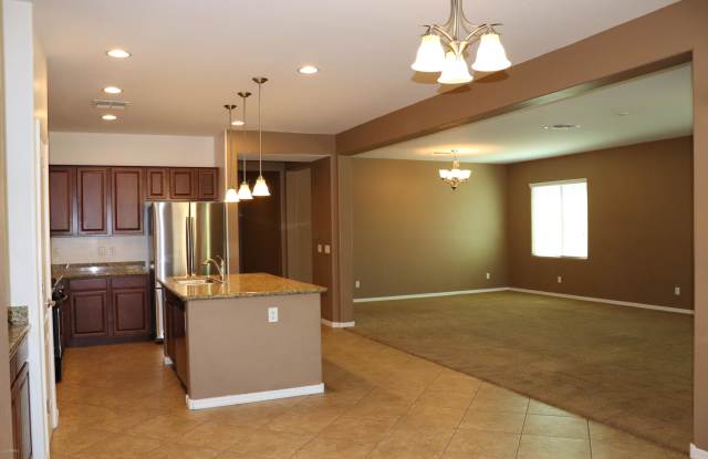 4032 S SANTA RITA Place Gallery 3