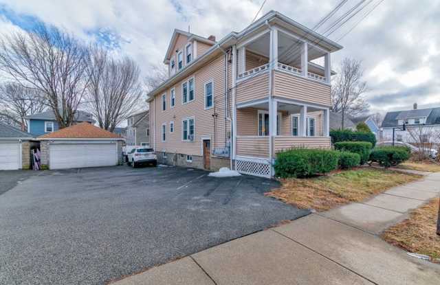 165 Davis St unit: 3 photos photos