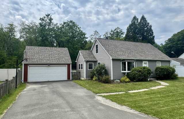 5 Bethpage Drive Gallery 4