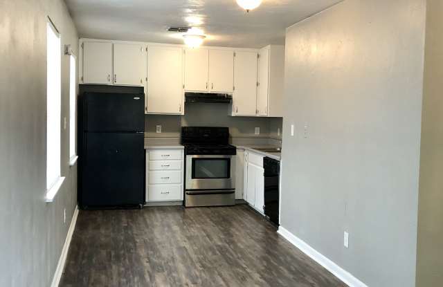 306 White Dr Gallery 2