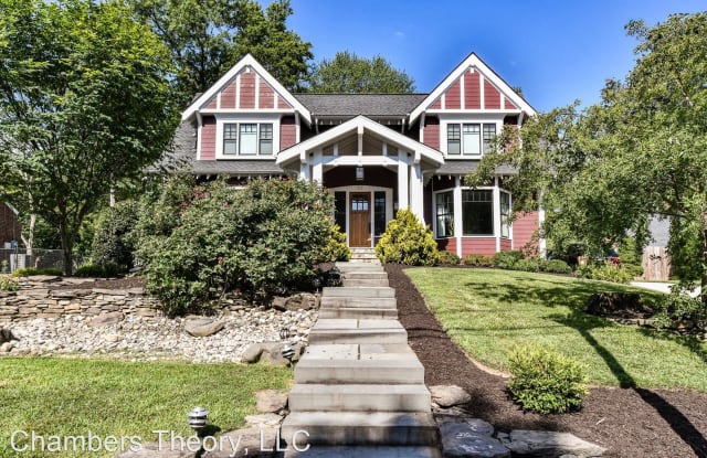 215 Van Buren St N - 215 N Van Buren St, Falls Church, VA 22046