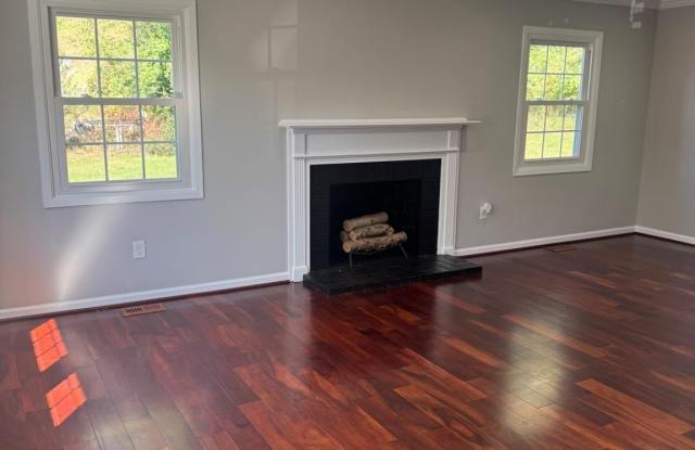 12406 RYLAND Court Gallery 2