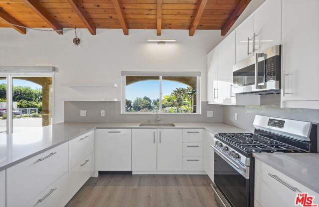 31259 Bailard Rd Gallery 2