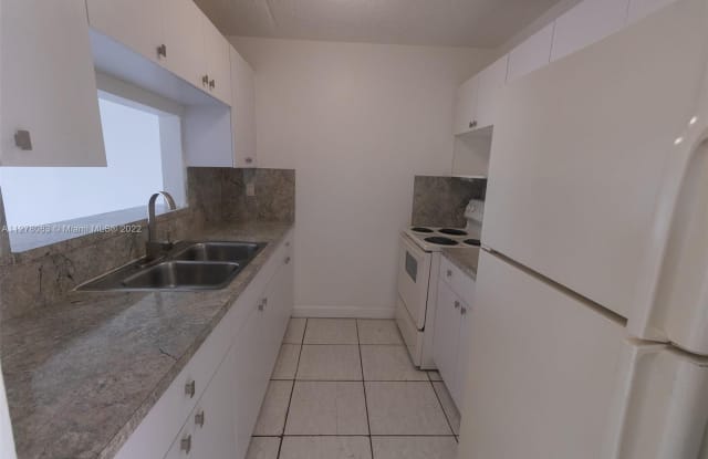 2725 W Okeechobee Rd - 2725 Okeechobee Road, Hialeah, FL 33010