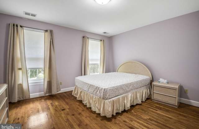 7206 BRADLEY BOULEVARD photos photos