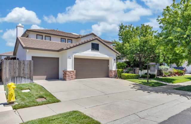 Amazing! 5 Bed 3 Bath Jewel of Roseville photos photos