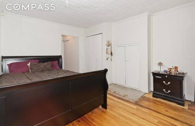 546 MacDonough Street Gallery 4