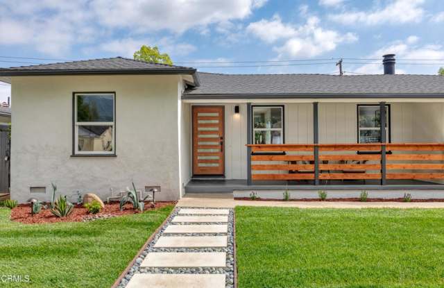 3210 Las Lunas Street photos photos
