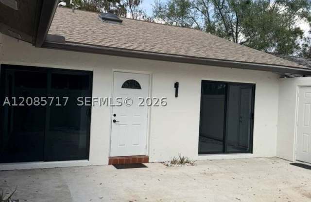 1350 PERIWINKLE PL Gallery 2