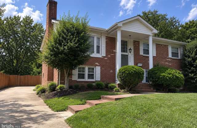 4214 EVERGREEN Drive Gallery 1