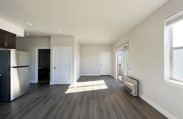 3055 Smith Ln Gallery 3