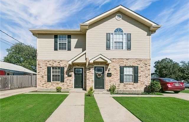 503 HOUMA Boulevard Gallery 2