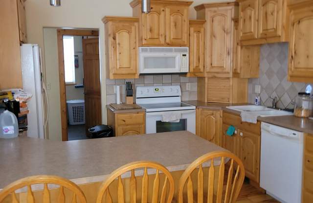 1349 Brooktrout Dr Gallery 2