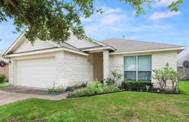 912 Whitewing Lane photos photos